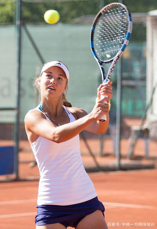 握住了发球 握住了发球