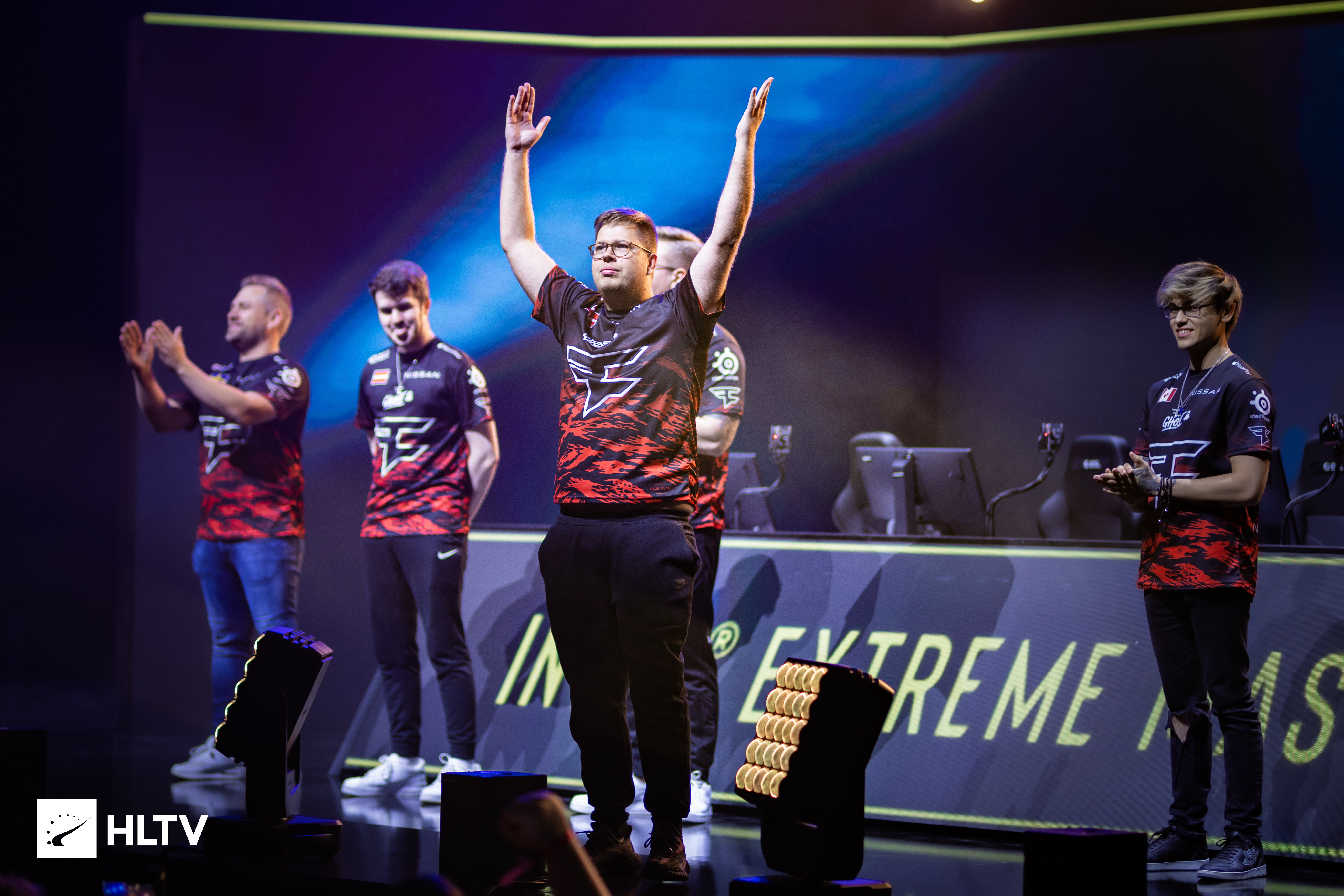 围绕现金流 围绕现金流